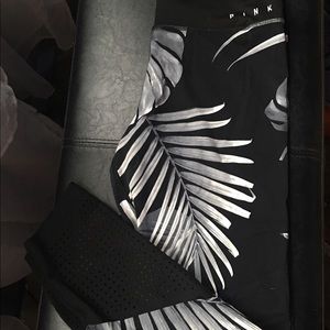 Victoria’s Secret size medium palm leggings